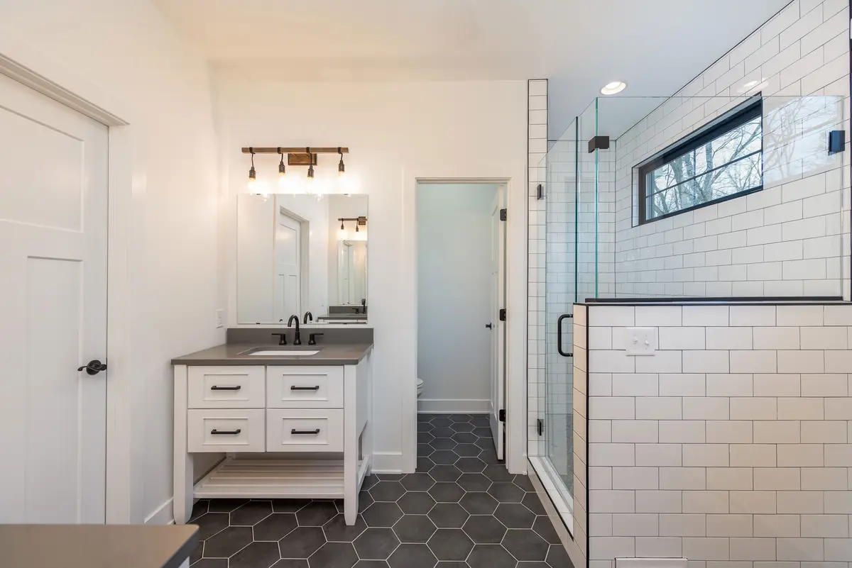Bath with double vanity and walk-in shower